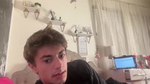 tyy0ung online show from June 2, 3:18 am