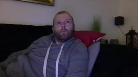 Snapshot of ukmatty3 chatting on December 23, 10:01 pm ukmatty3 online show from December 23, 10:01 pm