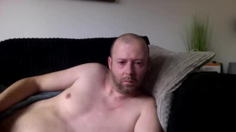 Snapshot of ukmatty3 chatting on October 1, 8:51 am ukmatty3 online show from October 1, 8:51 am