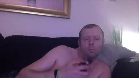 Snapshot of ukmatty3 chatting on January 19, 10:49 pm ukmatty3 online show from January 19, 10:49 pm