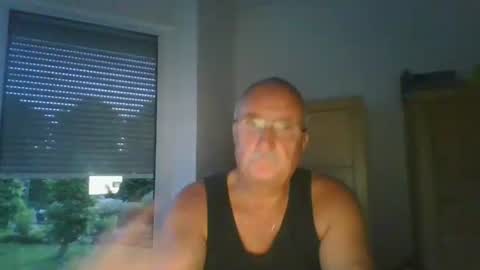 Ulli online show from May 23, 7:41 pm