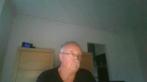 Ulli online show from May 7, 7:03 pm