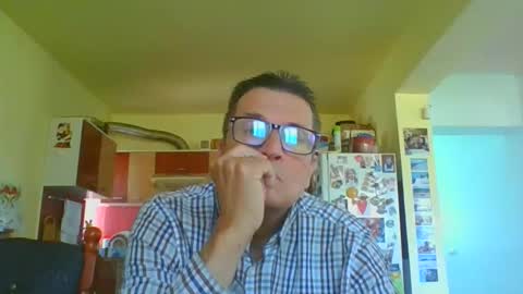 ulmeni4 online show from May 3, 9:45 am