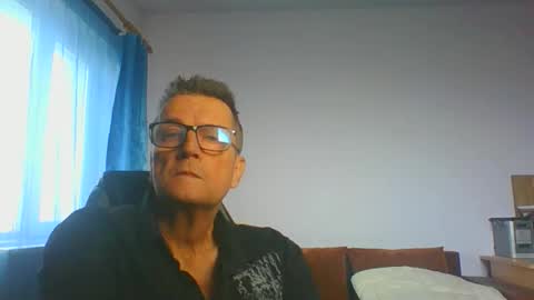 ulmeni7 online show from November 13, 6:40 am