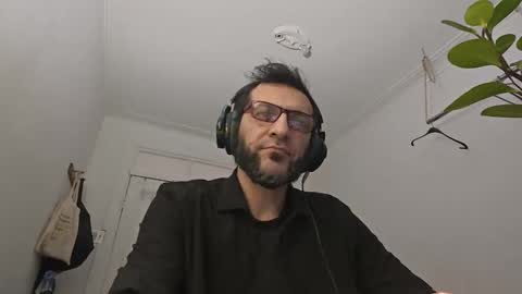 ultratoaster online show from December 19, 11:56 pm