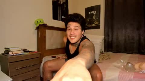 Snapshot of ululante chatting on September 8, 11:37 pm ululante online show from September 8, 11:37 pm