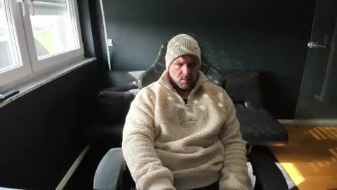 Uncle Bear online show from March 27, 8:48 am