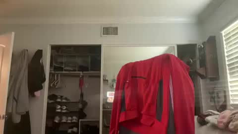 Snapshot of uncutbeard129840 chatting on October 16, 11:35 pm uncutbeard129840 online show from October 16, 11:35 pm