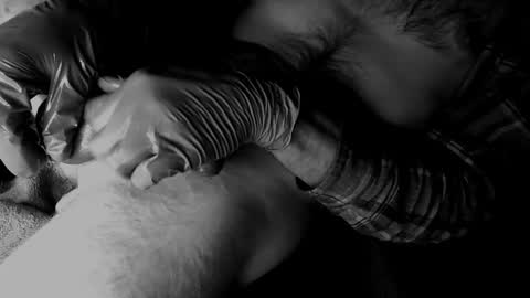 unlitimnaughty_ online show from November 19, 6:35 am