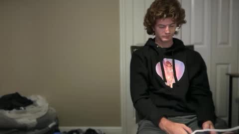 Stepbro online show from October 27, 4:48 am