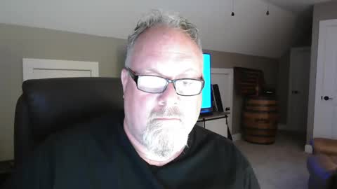 up2later online show from September 19, 3:29 am