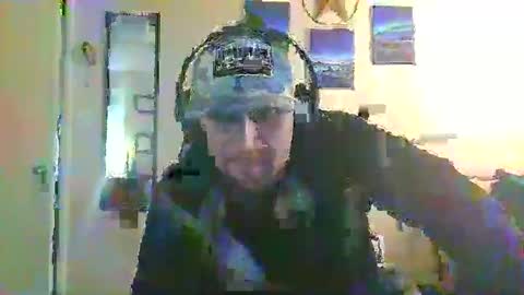 ur_zaddy4now online show from January 19, 10:39 pm