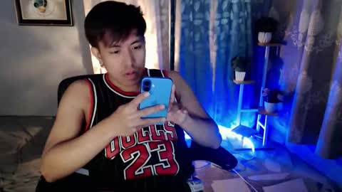 urasianwanker online show from April 28, 3:06 pm