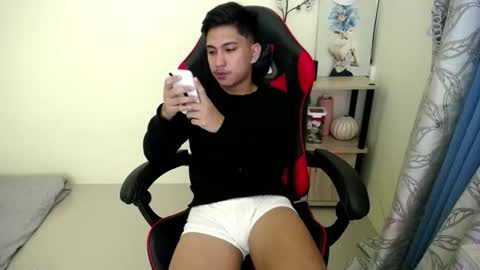 Dannie online show from November 26, 5:27 pm