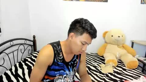 urfucker_vinz online show from May 11, 4:04 pm