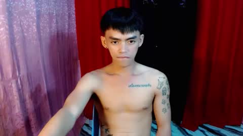 urhunky_boy online show from May 31, 12:48 pm