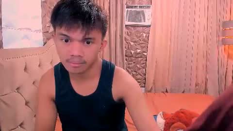 VHAN online show from July 26, 4:37 pm
