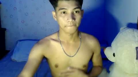 ursweetie_boy online show from July 12, 6:59 am