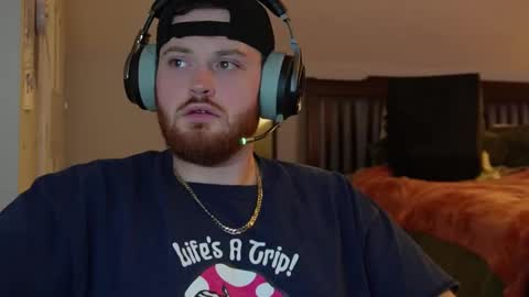 Snapshot of v_for_veng chatting on February 18, 6:04 am v_for_veng online show from February 18, 6:04 am