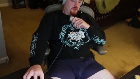 Snapshot of v_for_veng chatting on January 6, 9:41 am v_for_veng online show from January 6, 9:41 am