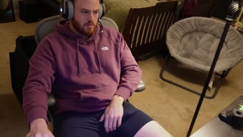 Snapshot of v_for_veng chatting on December 31, 4:06 am v_for_veng online show from December 31, 4:06 am