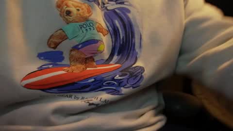 Snapshot of v_for_veng chatting on December 23, 8:11 am v_for_veng online show from December 23, 8:11 am