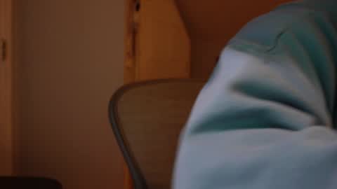 Snapshot of v_for_veng chatting on February 5, 8:11 am v_for_veng online show from February 5, 8:11 am