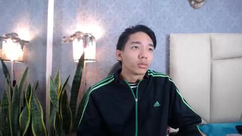 Snapshot of valenorlerot chatting on October 23, 6:39 am Valenor online show from October 23, 6:39 am
