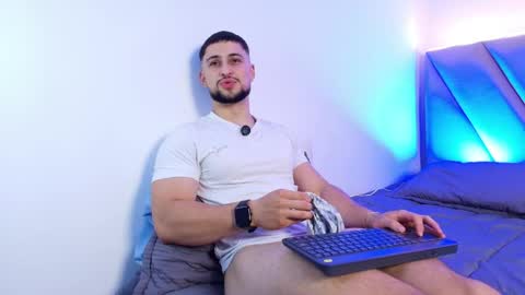 valenssio_moretti online show from May 27, 1:57 am