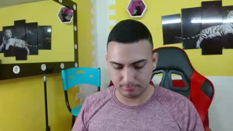 Snapshot of valentinhot_19 chatting on October 9, 6:57 pm Valentin online show from October 9, 6:57 pm