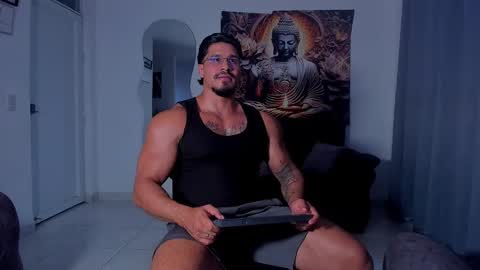Snapshot of valentino_dossantos chatting on September 26, 10:29 pm    online show from September 26, 10:29 pm