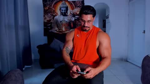 Snapshot of valentino_dossantos chatting on September 16, 9:04 pm    online show from September 16, 9:04 pm