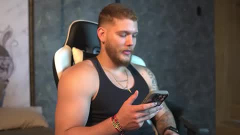 Valentino Ferrari online show from September 24, 1:49 am