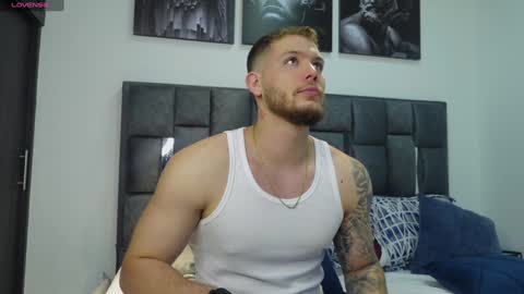 Valentino Ferrari online show from December 29, 1:24 am