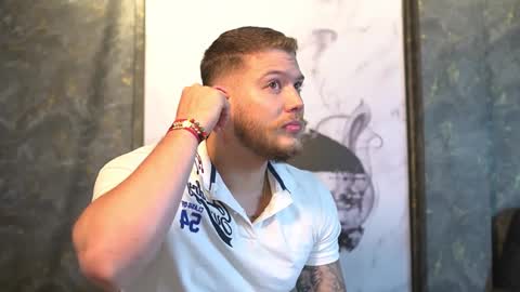 Valentino Ferrari online show from September 23, 1:38 am