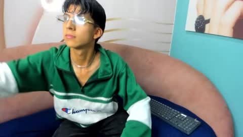 valentino lux online show from November 17, 3:42 am