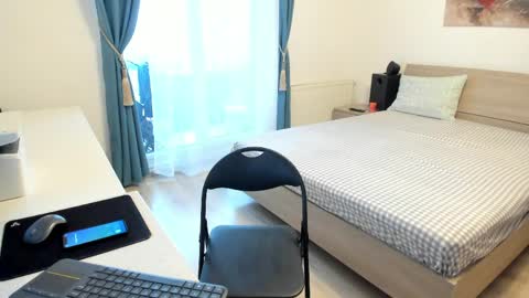 valyvalisimo online show from April 3, 7:38 am