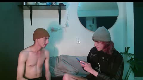 Vamp Noah and Dan online show from January 22, 4:02 am