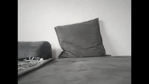 Snapshot of vanici74 chatting on October 14, 7:37 am vanici74 online show from October 14, 7:37 am