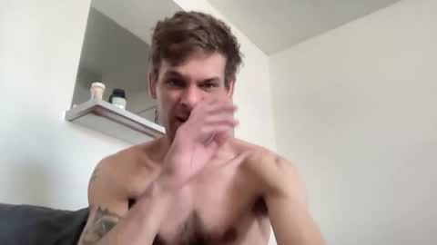 Joeyyy online show from April 15, 6:19 pm