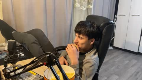 vialeras online show from January 10, 4:00 pm