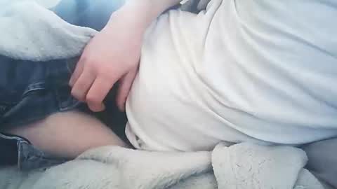 vicvictoree online show from November 17, 3:04 pm