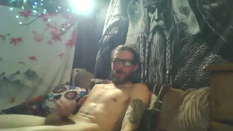 viking43211 online show from October 3, 6:46 pm