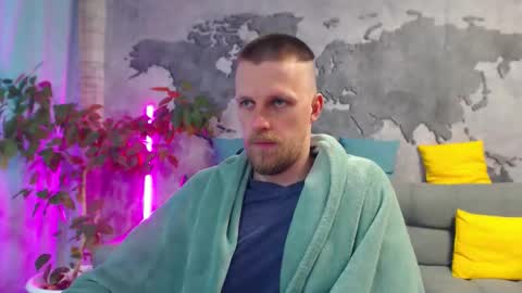 vikingchrisss online show from May 31, 10:27 am
