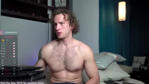 Snapshot of viktor_secret chatting on October 21, 1:36 pm fansly  VITEKsecret online show from October 21, 1:36 pm