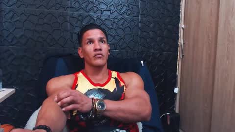 Viktor Herrera online show from November 13, 4:55 pm