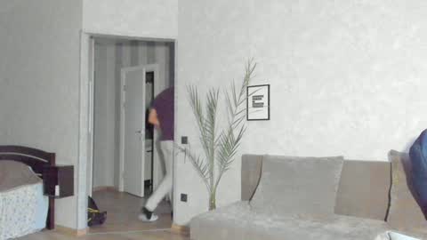 Vincent.  uncut 18cm online show from December 7, 11:07 am