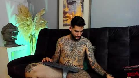 Vincent Sartori online show from December 3, 8:04 pm