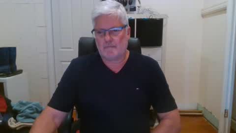 viper654321 online show from January 3, 8:10 am