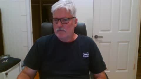 viper654321 online show from September 19, 8:04 am